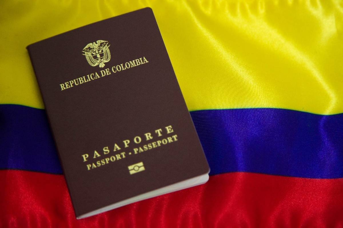 Colombian passport